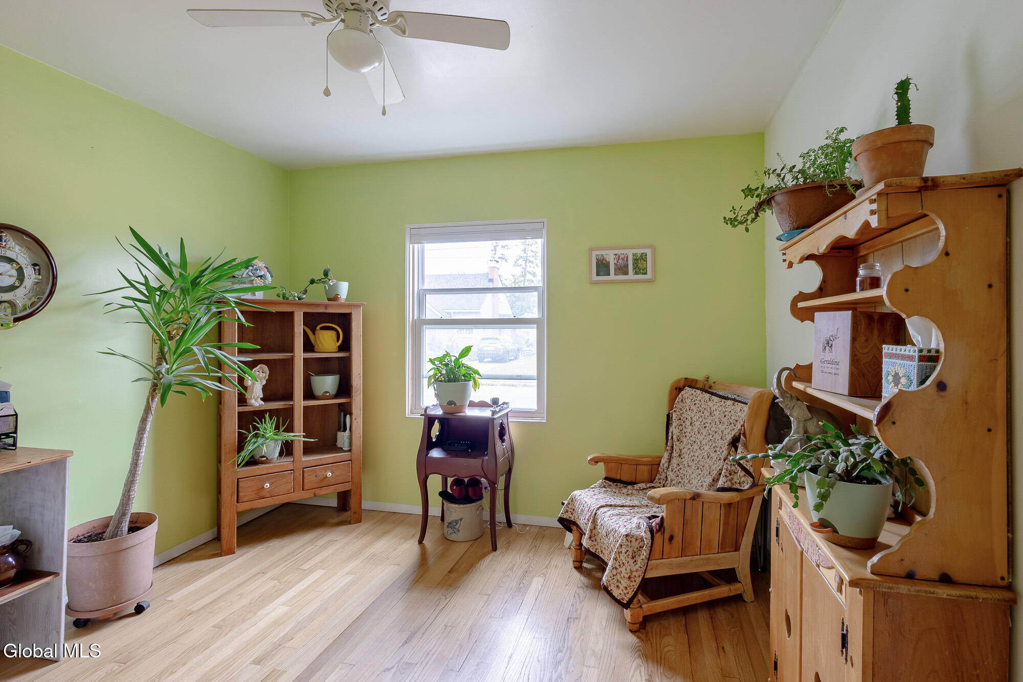 1646 Van Cortland Street Schenectady NY 12303