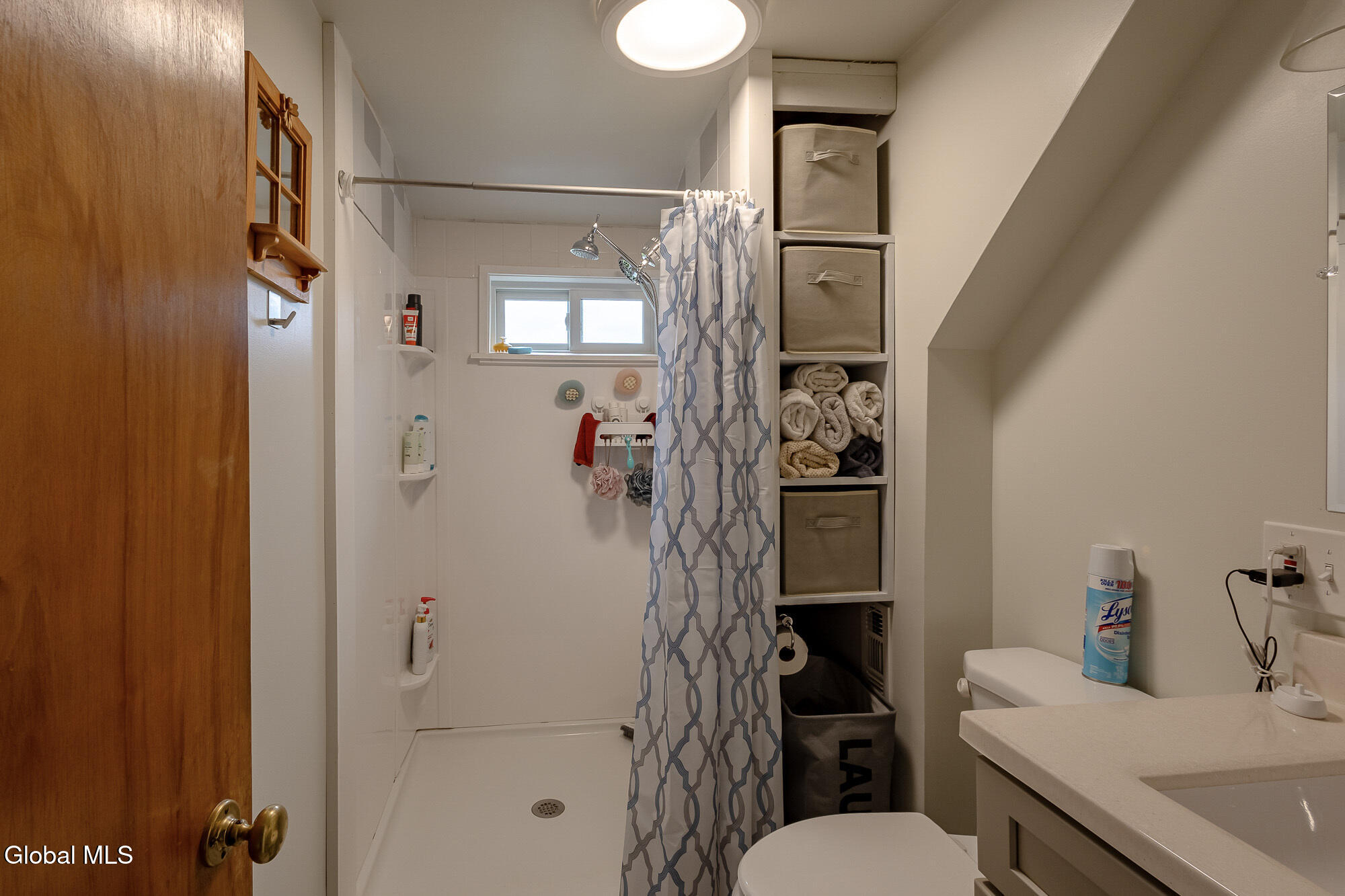 1646 Van Cortland Street Schenectady NY 12303