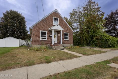 1646 Van Cortland Street Schenectady NY 12303