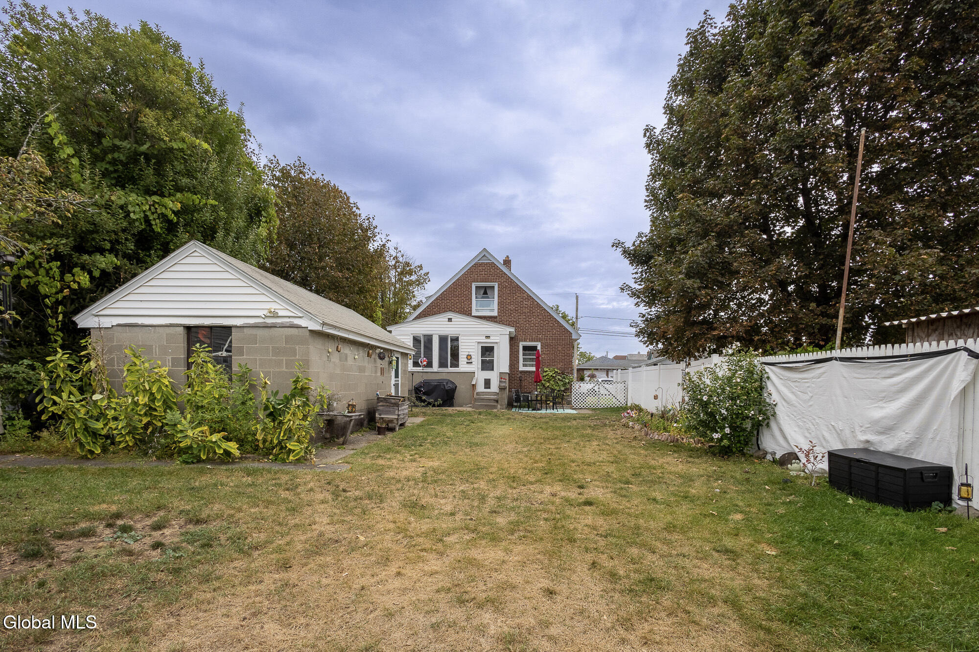 1646 Van Cortland Street Schenectady NY 12303