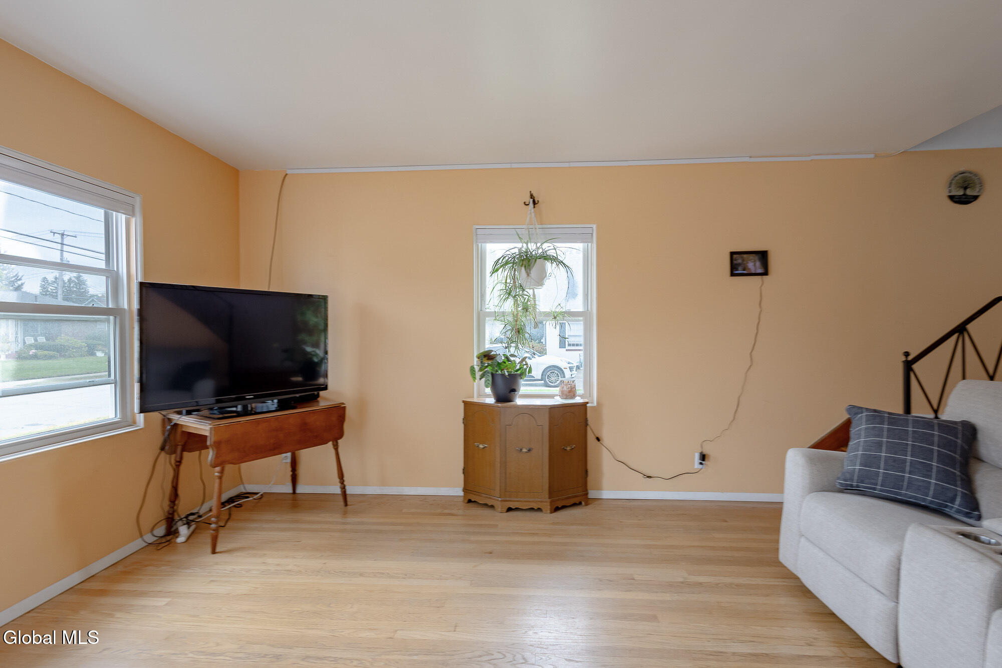 1646 Van Cortland Street Schenectady NY 12303