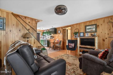 109 Eidsvoll Road Broadalbin NY 12025