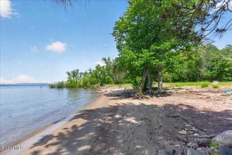 109 Eidsvoll Road Broadalbin NY 12025