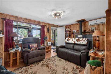 109 Eidsvoll Road Broadalbin NY 12025
