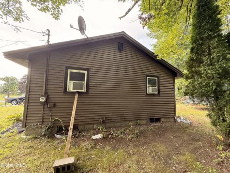 26 Terry Drive Saratoga NY 12803