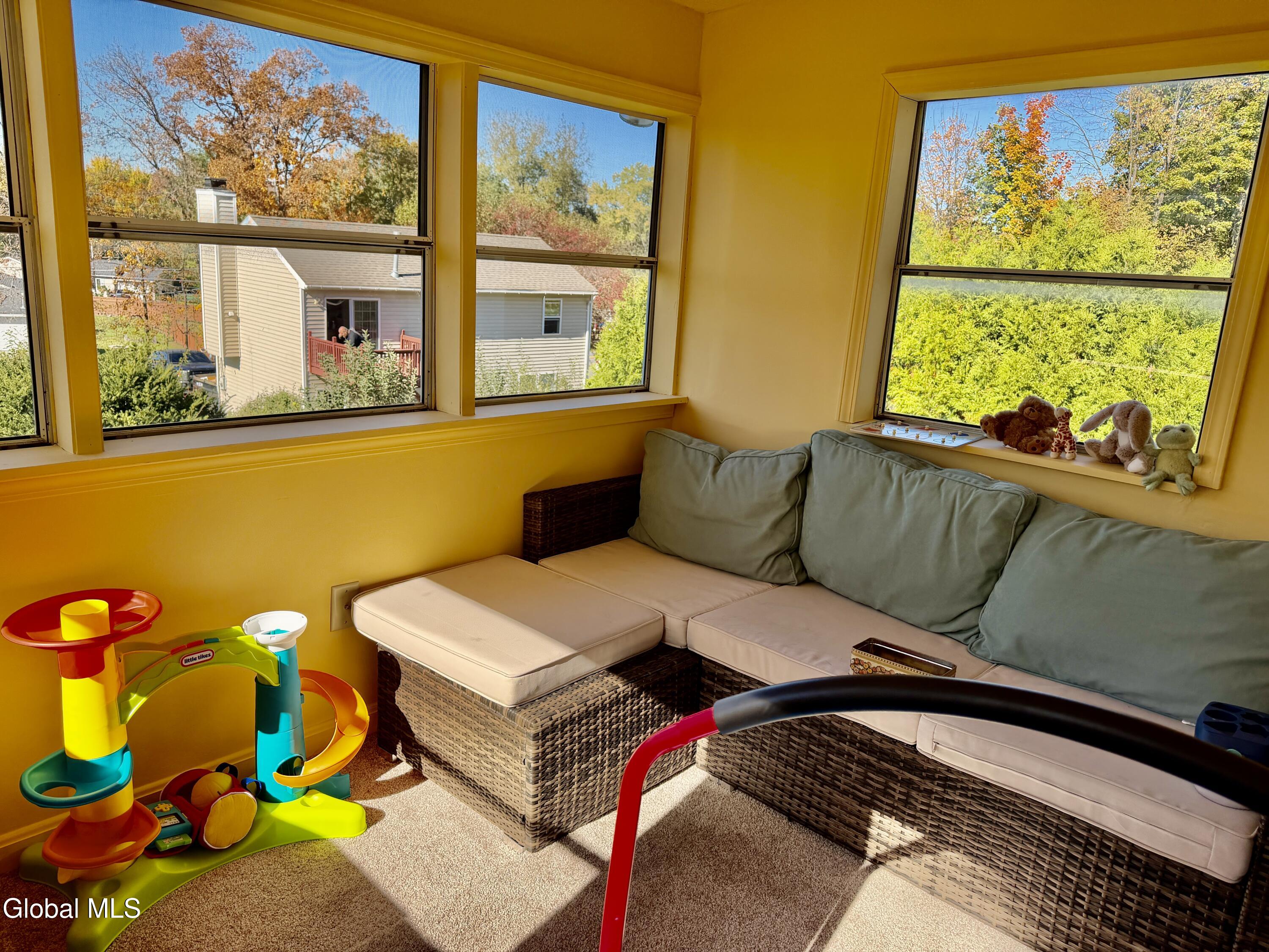 18 James Lane Troy NY 12182