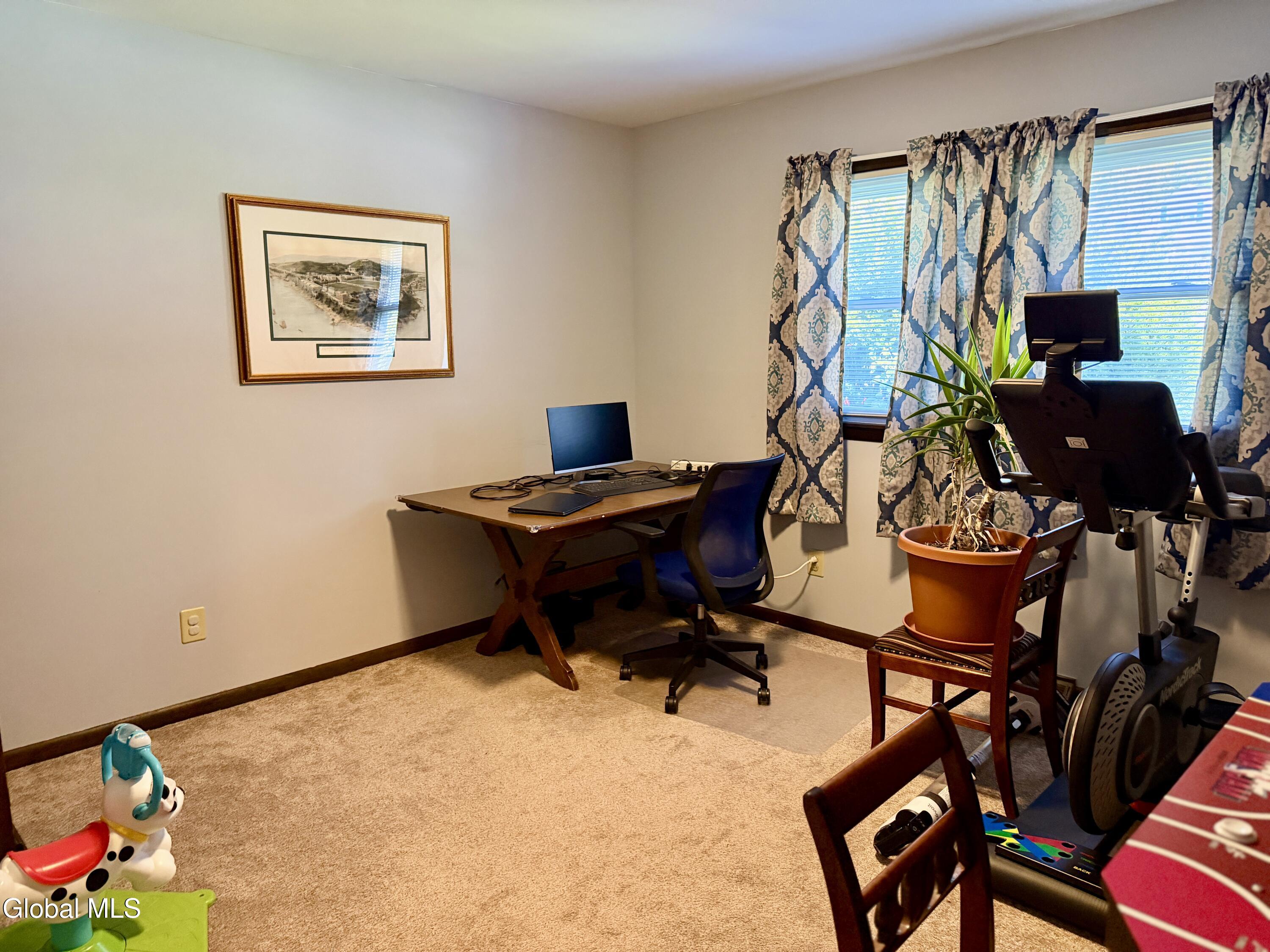 18 James Lane Troy NY 12182