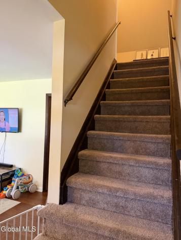 18 James Lane Troy NY 12182
