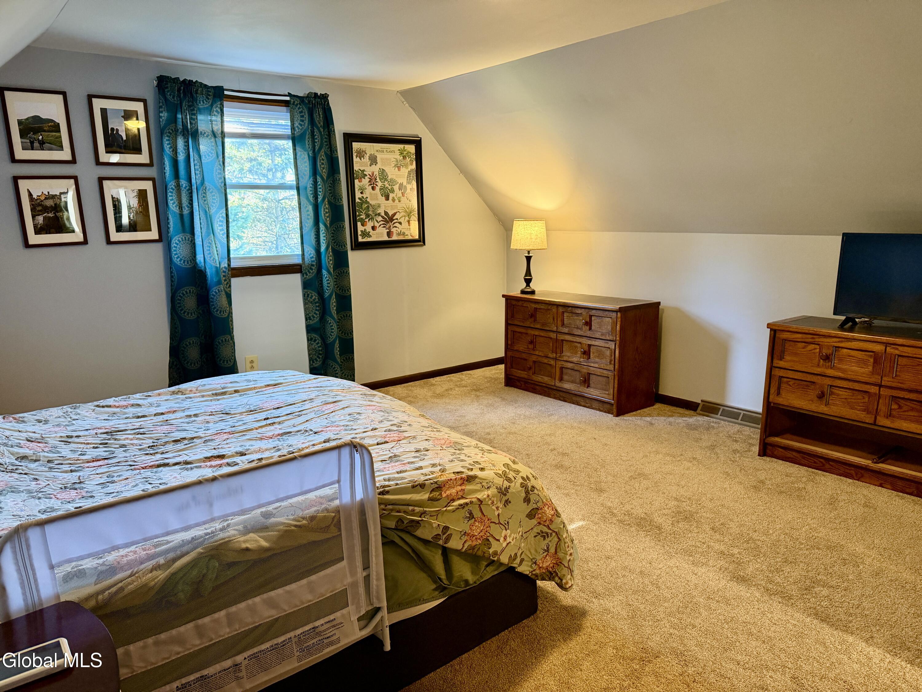 18 James Lane Troy NY 12182