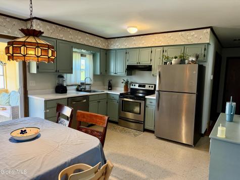 18 James Lane Troy NY 12182
