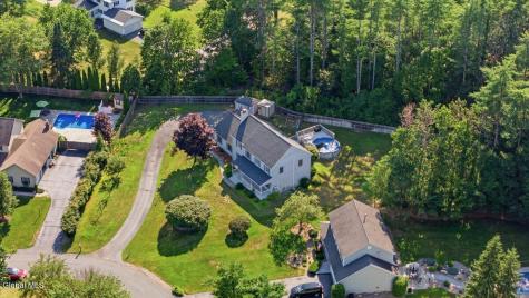 20 Queens Lane Queensbury NY 12804