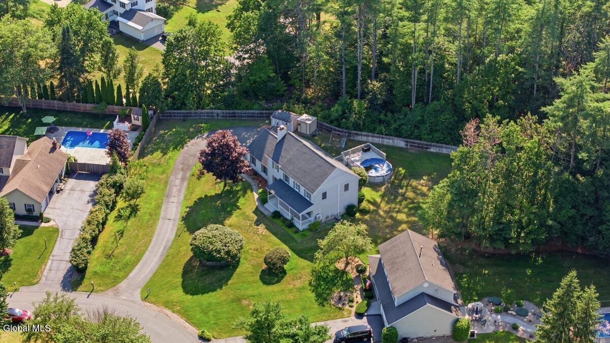 20 Queens Lane Queensbury NY 12804