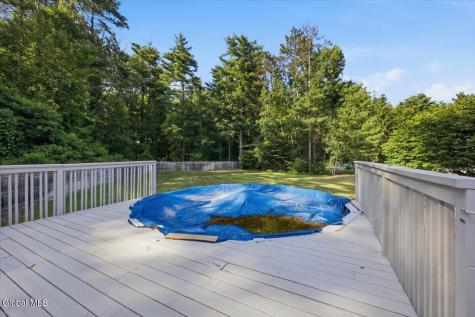 20 Queens Lane Queensbury NY 12804