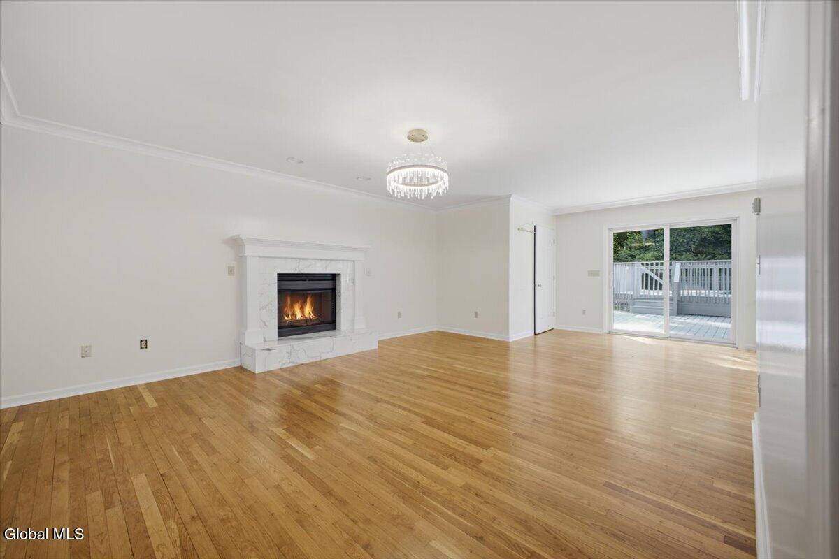 20 Queens Lane Queensbury NY 12804
