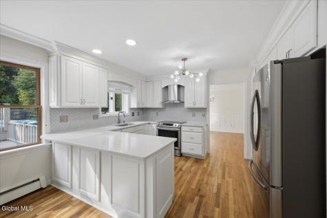 20 Queens Lane Queensbury NY 12804