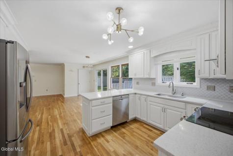 20 Queens Lane Queensbury NY 12804