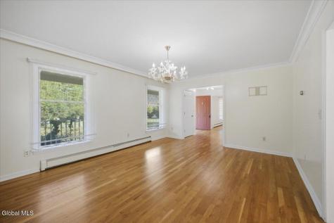 20 Queens Lane Queensbury NY 12804