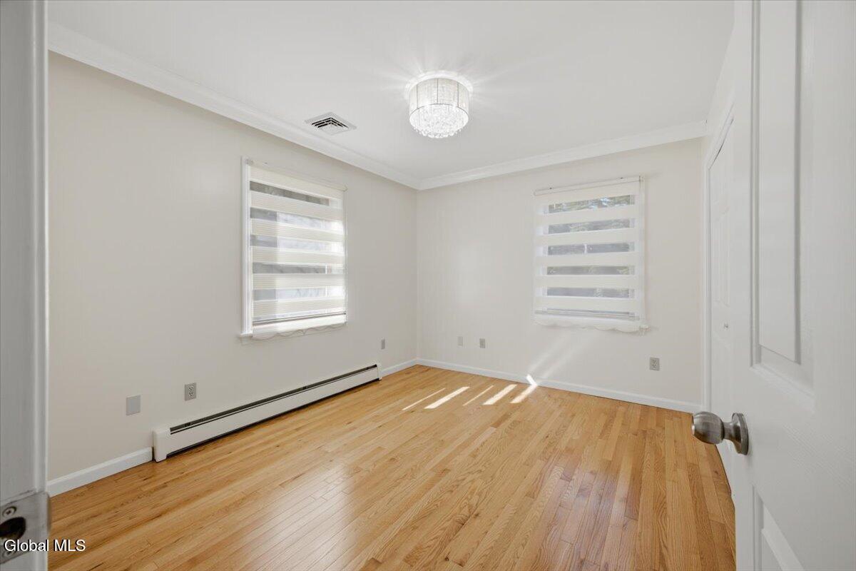 20 Queens Lane Queensbury NY 12804