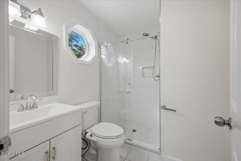 20 Queens Lane Queensbury NY 12804