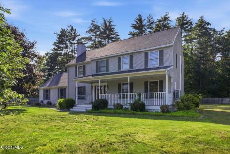 20 Queens Lane Queensbury NY 12804