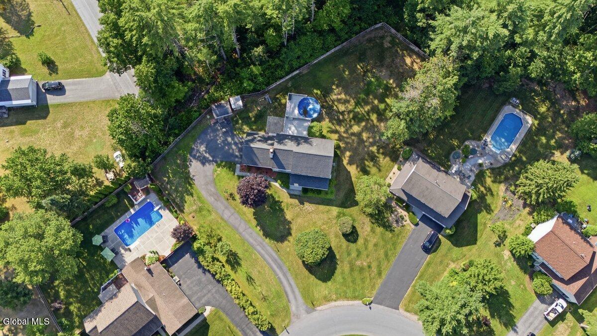 20 Queens Lane Queensbury NY 12804