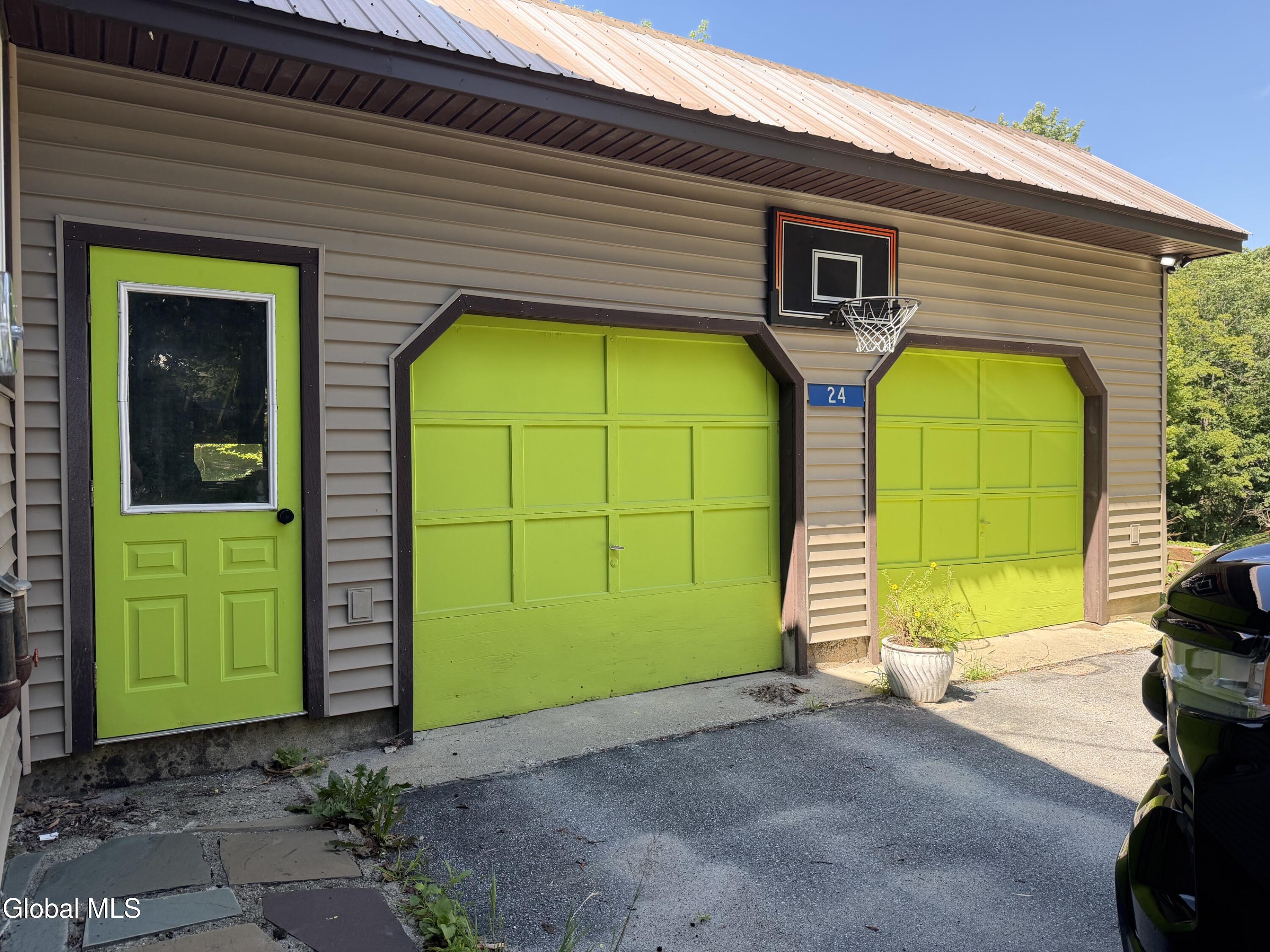 24 Lakeview Avenue Moriah NY 12960