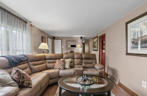 144 Haswell Road Latham NY 12110