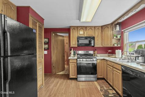 144 Haswell Road Latham NY 12110