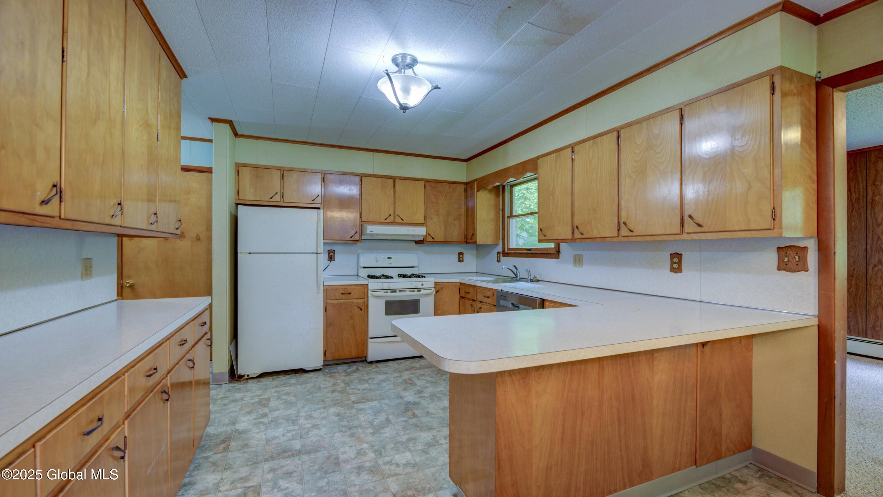 2765 State Route 8 Speculator NY 12164