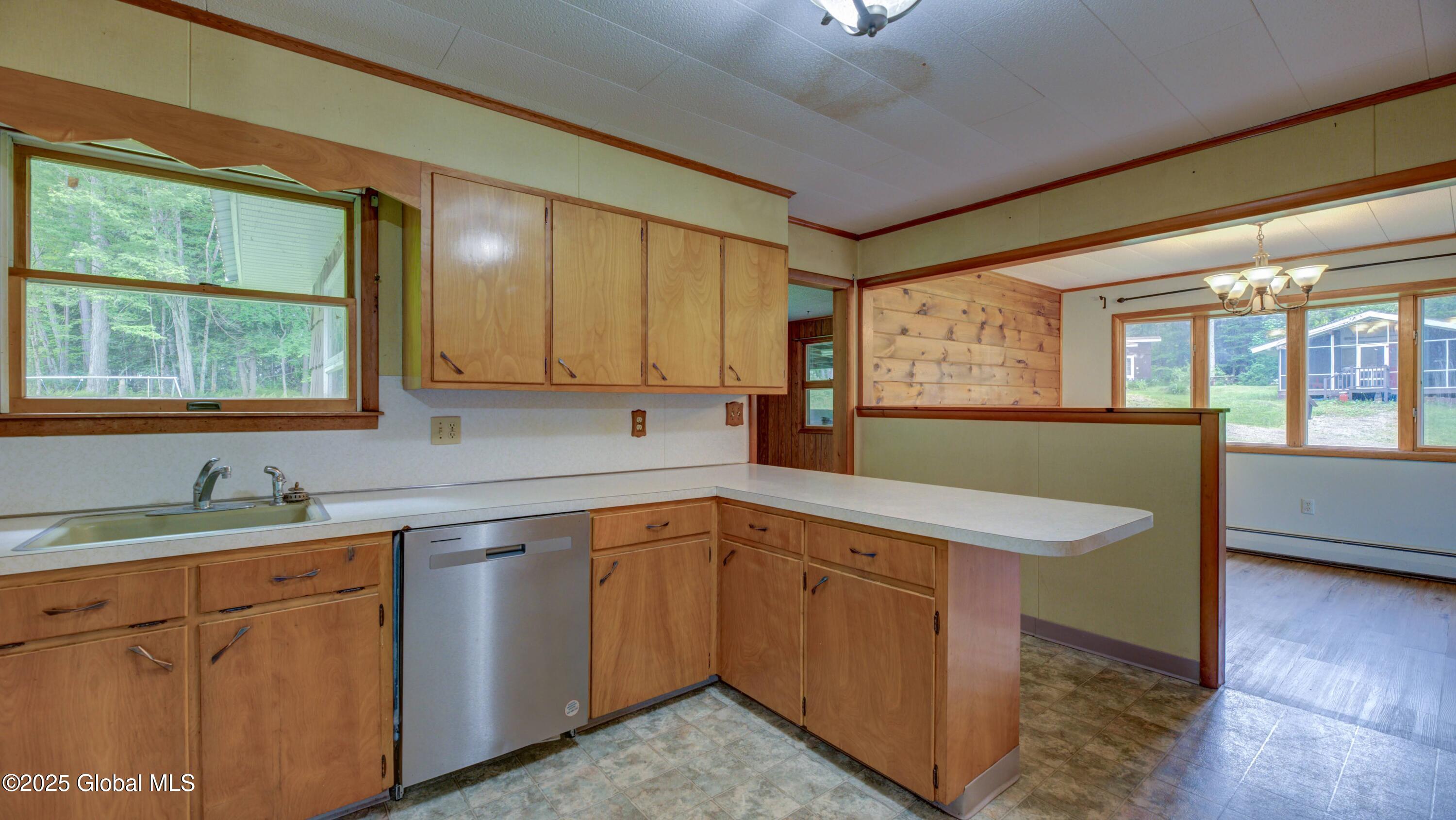 2765 State Route 8 Speculator NY 12164
