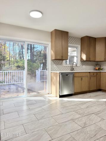17 Belmonte Lane Clifton Park NY 12065