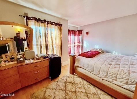434 Furman Street Schenectady NY 12304