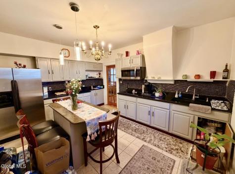 434 Furman Street Schenectady NY 12304