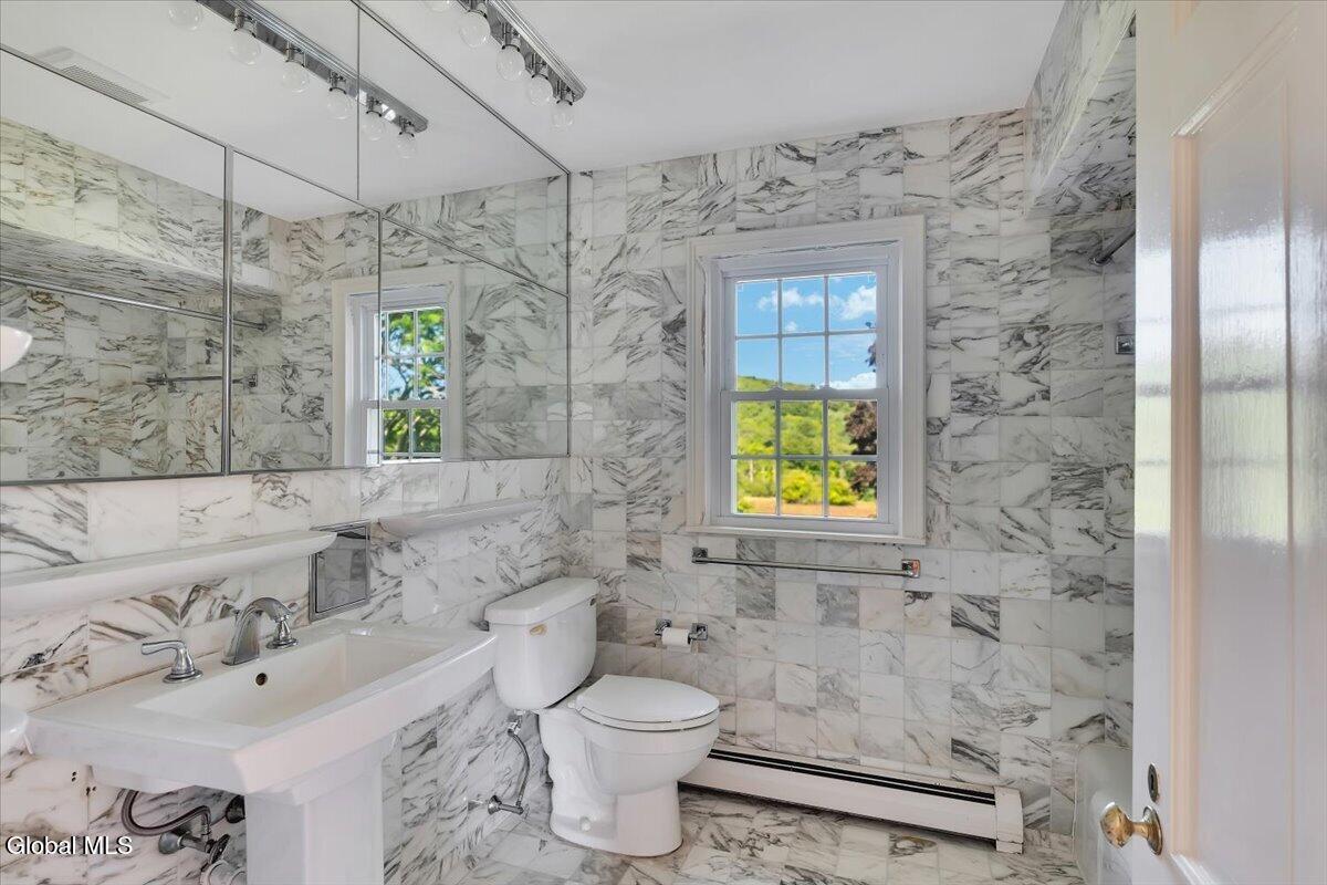 3405 Rynex Corners Road Pattersonville NY 12137