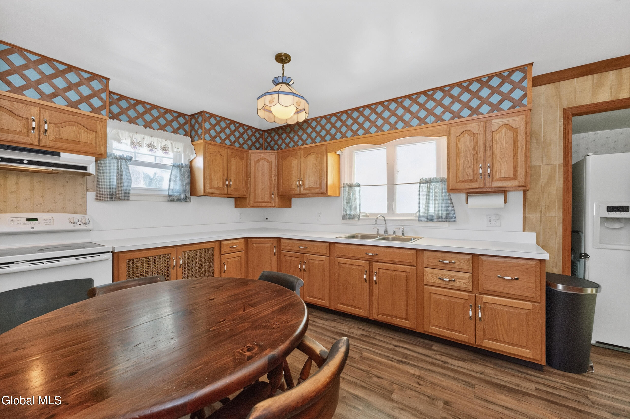 77 Oakdale Avenue Schenectady NY 12306