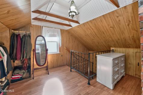 77 Oakdale Avenue Schenectady NY 12306
