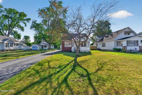 77 Oakdale Avenue Schenectady NY 12306