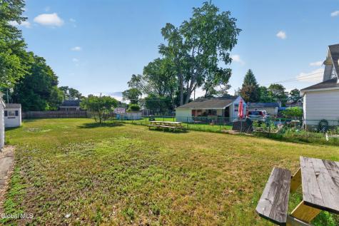 77 Oakdale Avenue Schenectady NY 12306