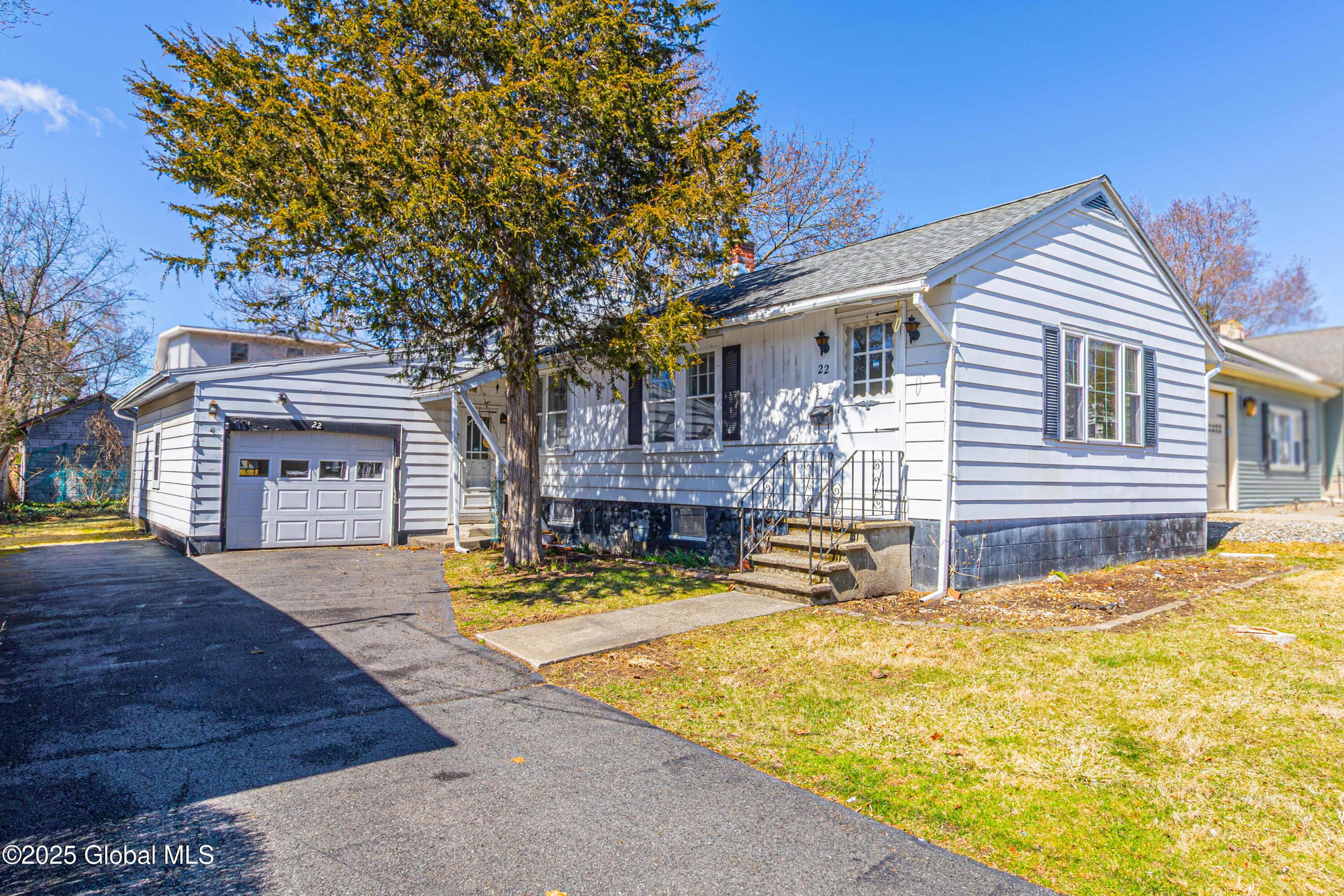 22 Vista Avenue Latham NY 12110