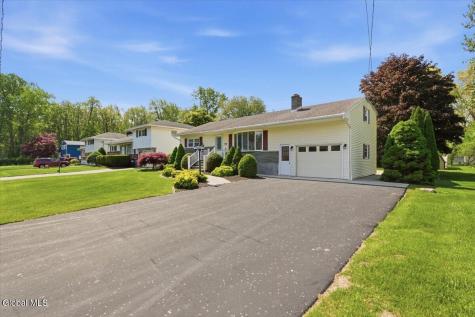 1117 Day Road Rotterdam NY 12303