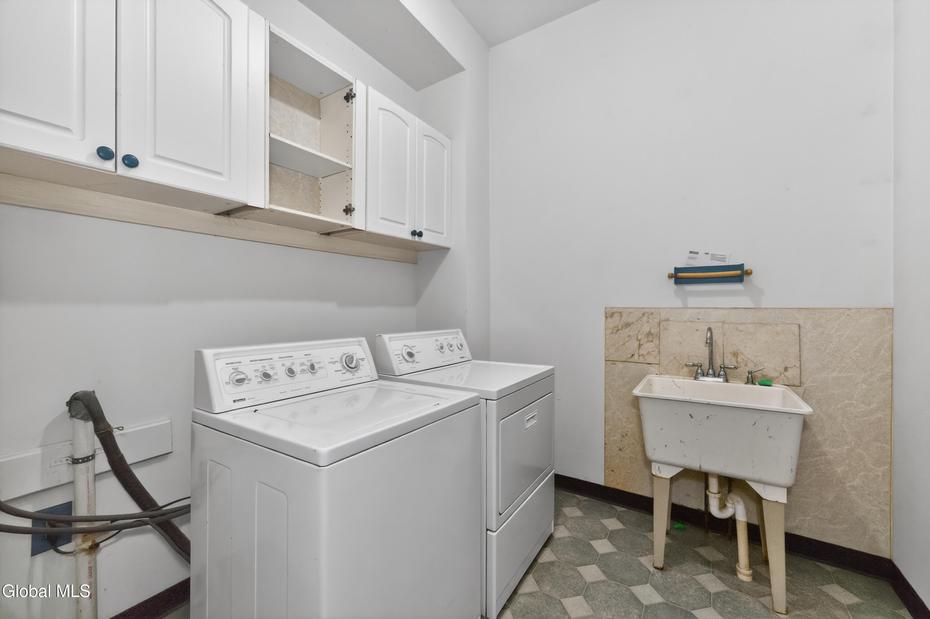 33 Egbert Street Cohoes NY 12047