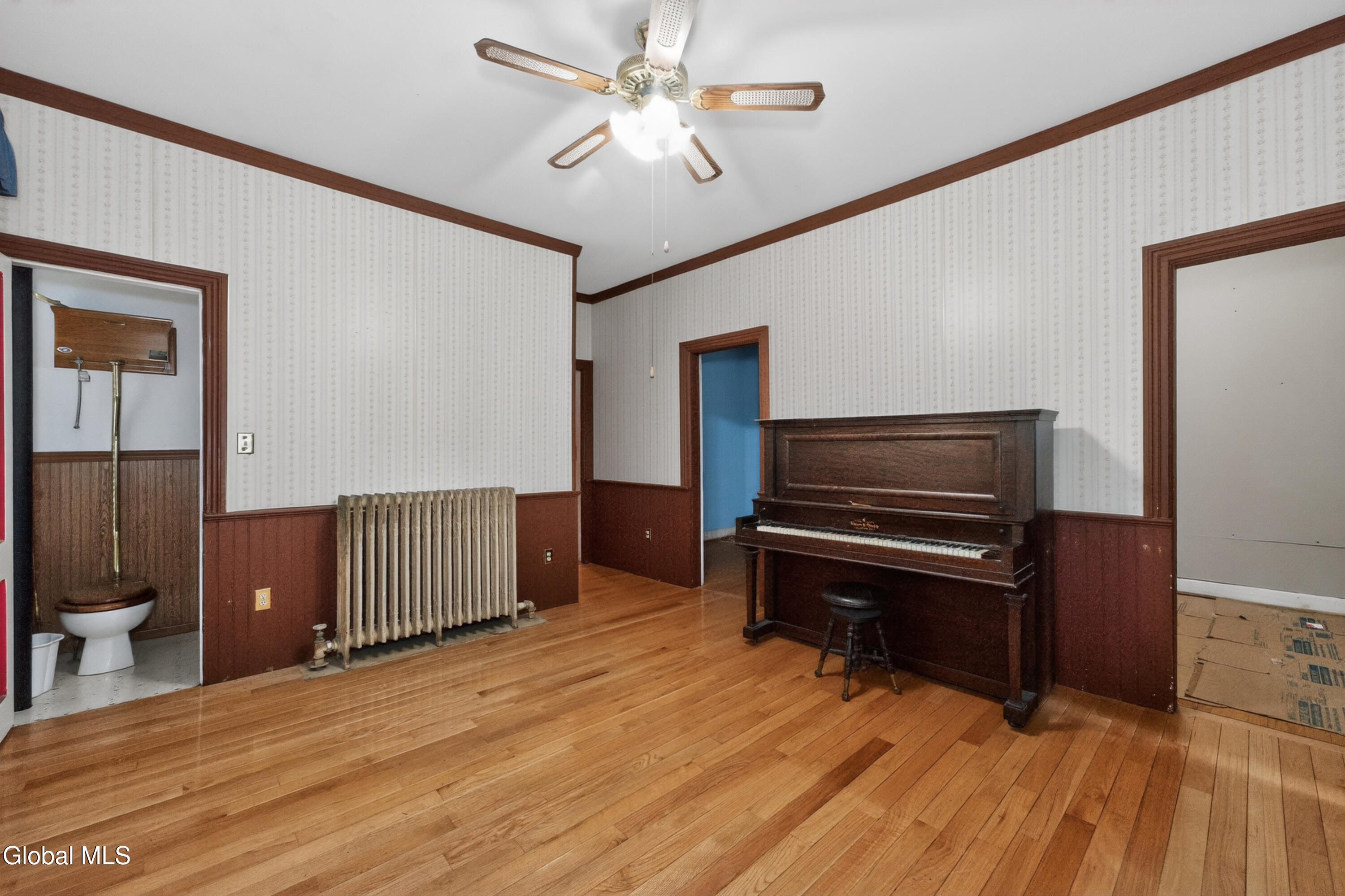 33 Egbert Street Cohoes NY 12047