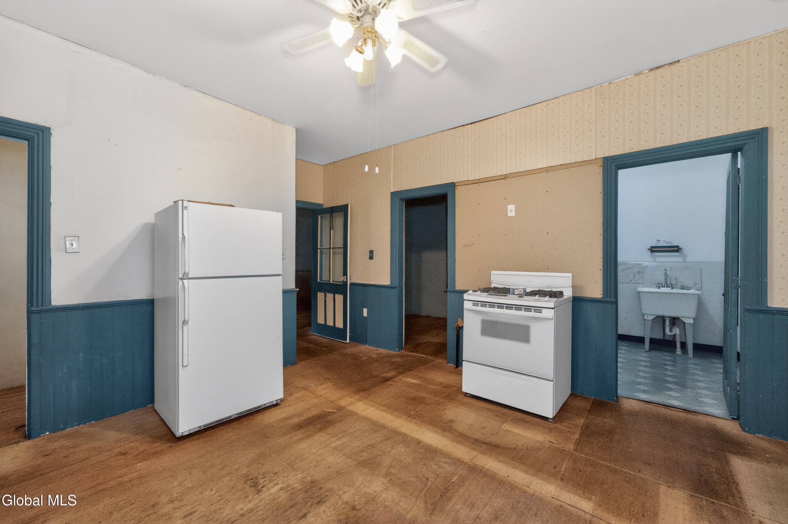 33 Egbert Street Cohoes NY 12047