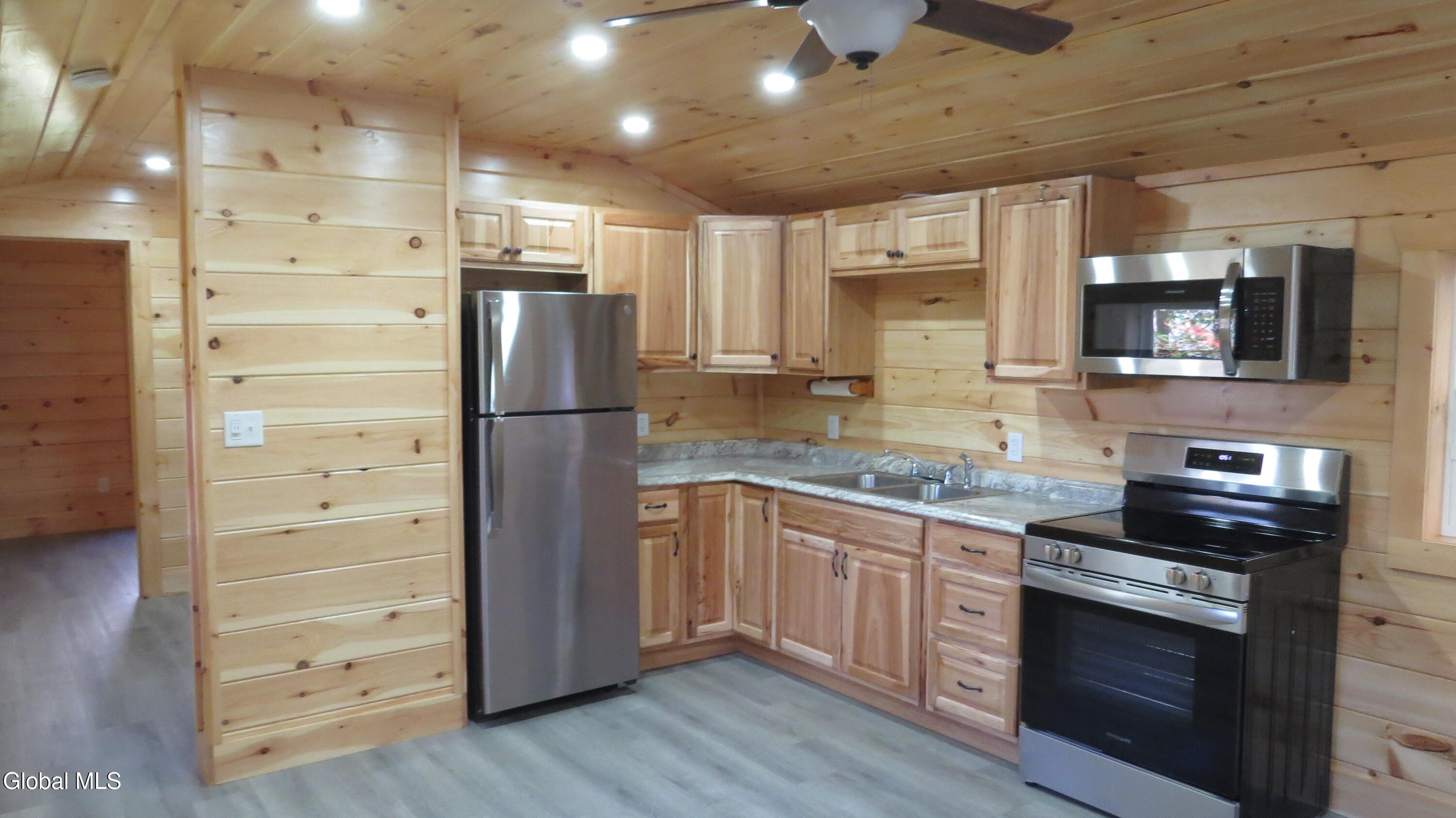 816 Hubbard Road Gilboa NY 12076
