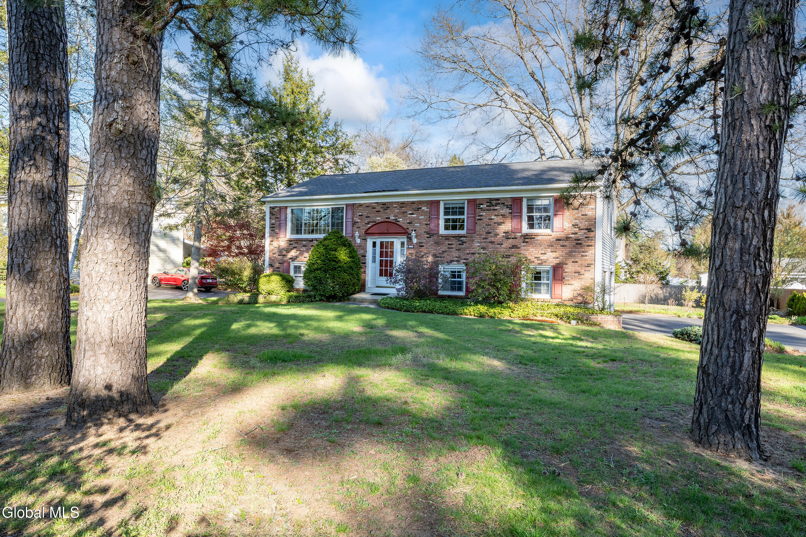 3158 Lone Pine Road Schenectady NY 12303
