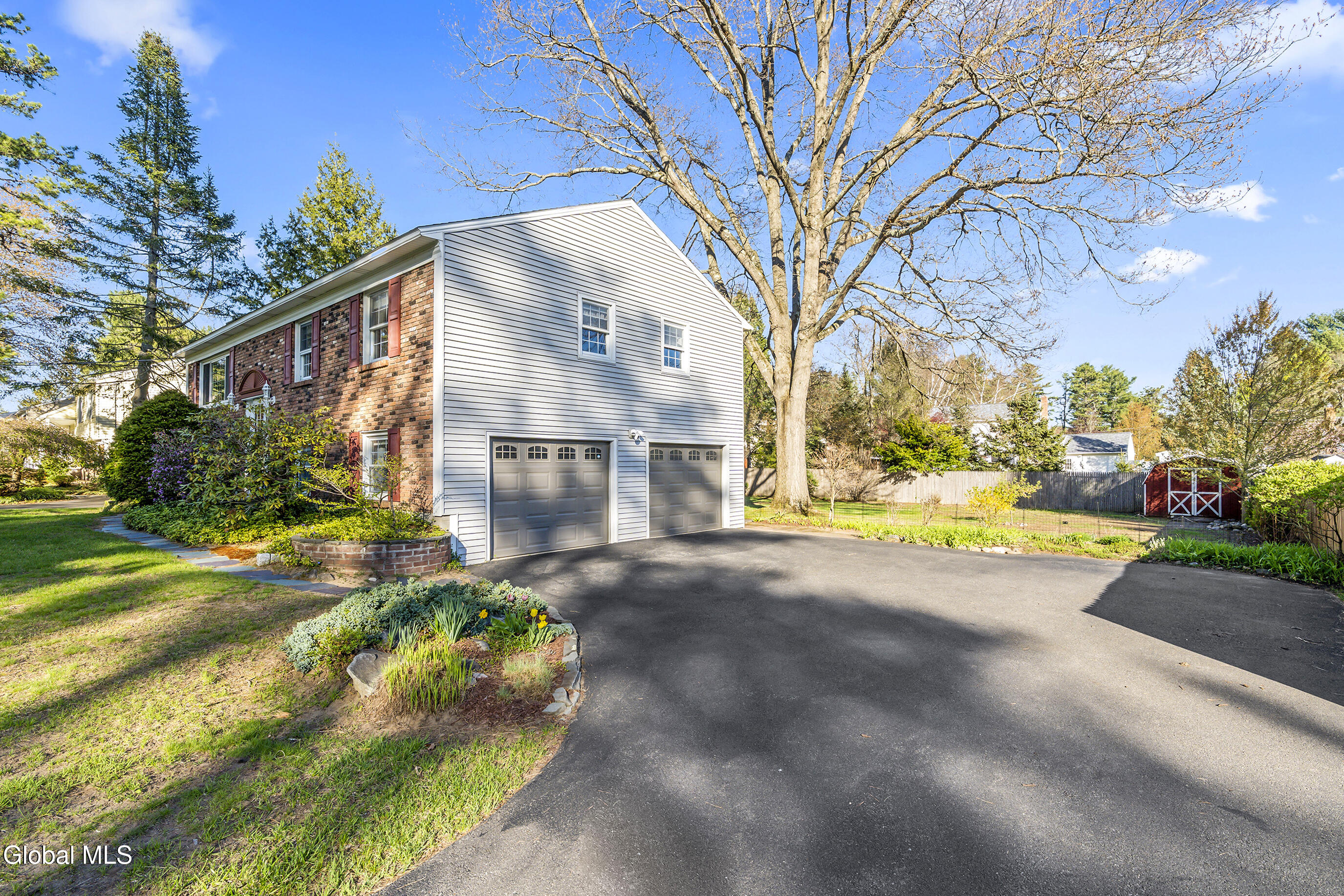 3158 Lone Pine Road Schenectady NY 12303