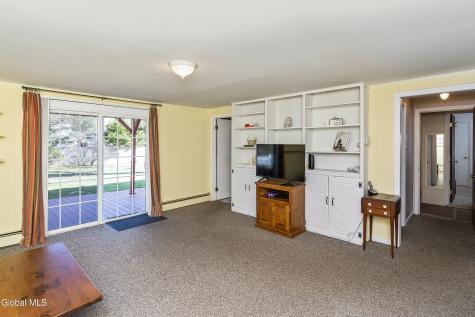 3158 Lone Pine Road Schenectady NY 12303