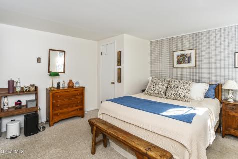 3158 Lone Pine Road Schenectady NY 12303