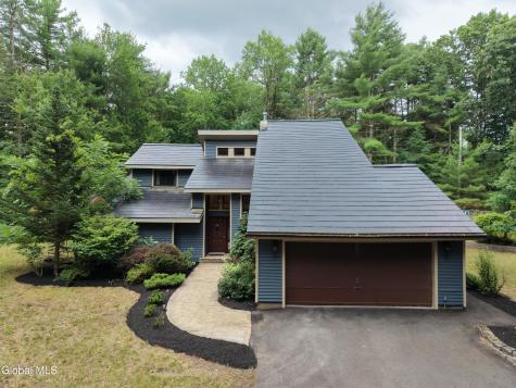 71 Edie Road Saratoga Springs NY 12866