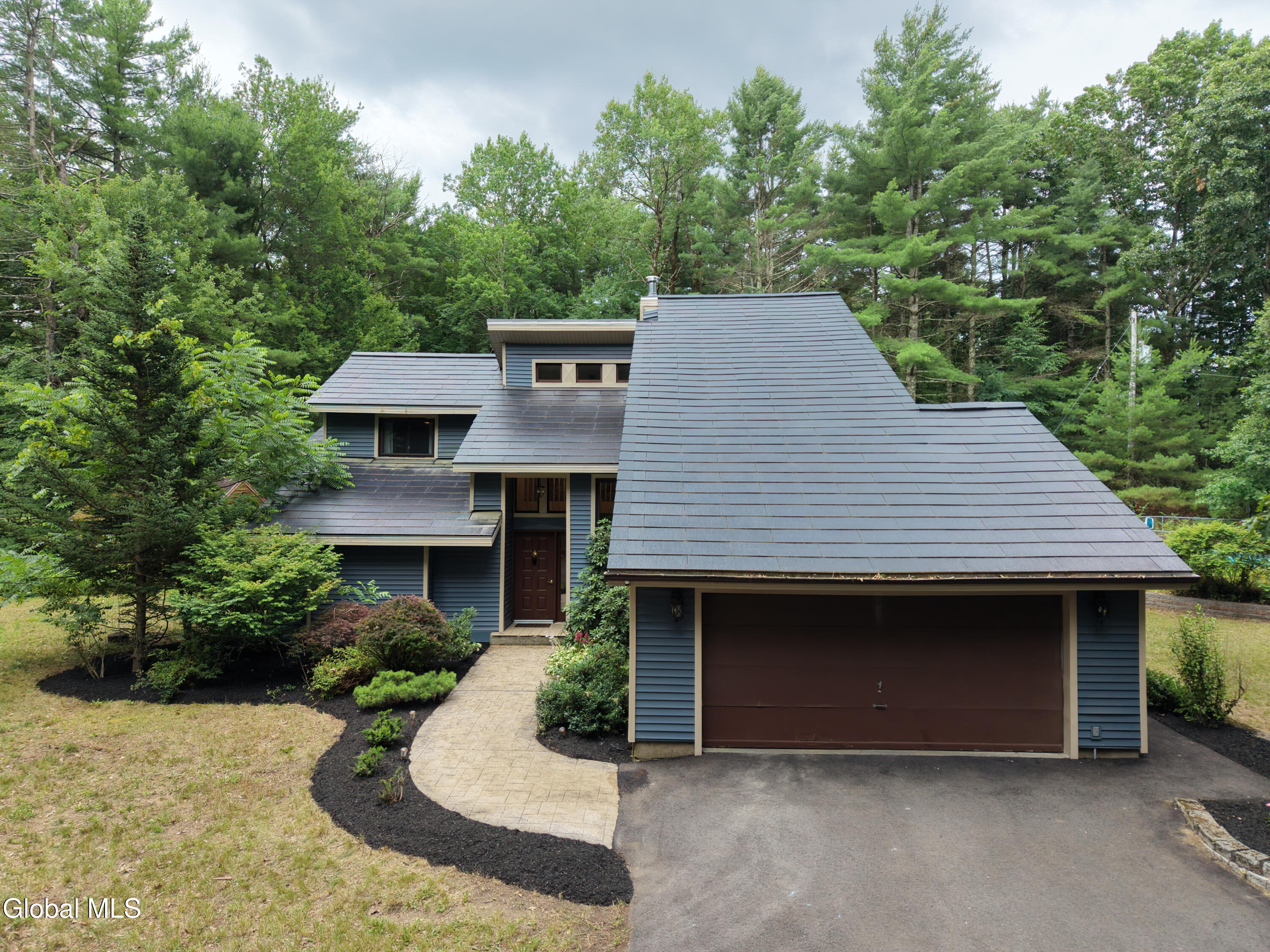 71 Edie Road Saratoga Springs NY 12866